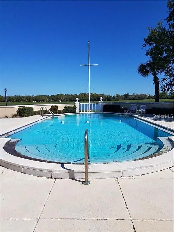 1 bed, 1.0 bath, 595 sqft, $1,600 — Photo 2