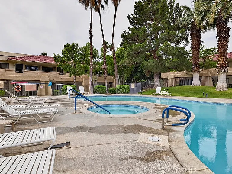 2820 N Arcadia Ct #B205 — Photo 22