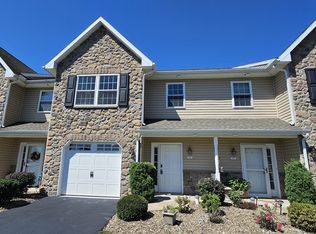 187 N Oakwood Ln, Selinsgrove, PA 17870