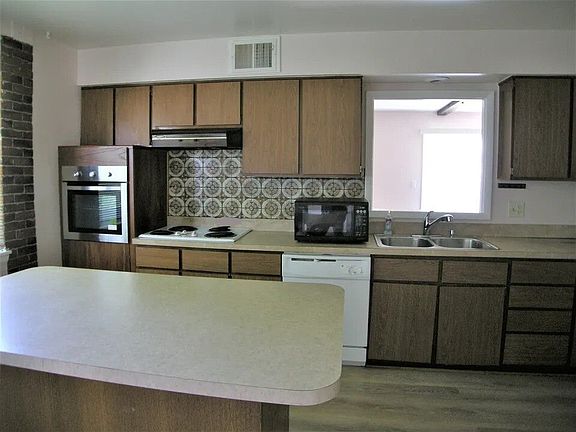 5th image of 1514 Shepard Cir