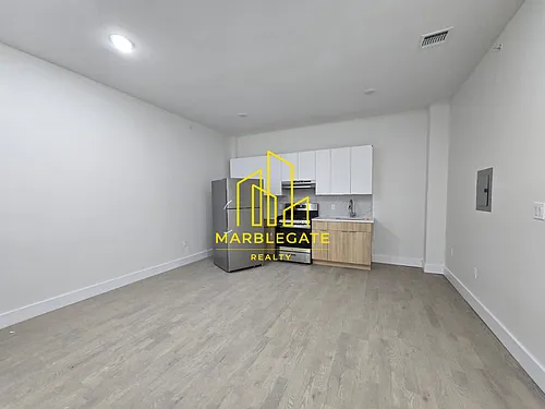 53 Lincoln Park #33C Photo 1
