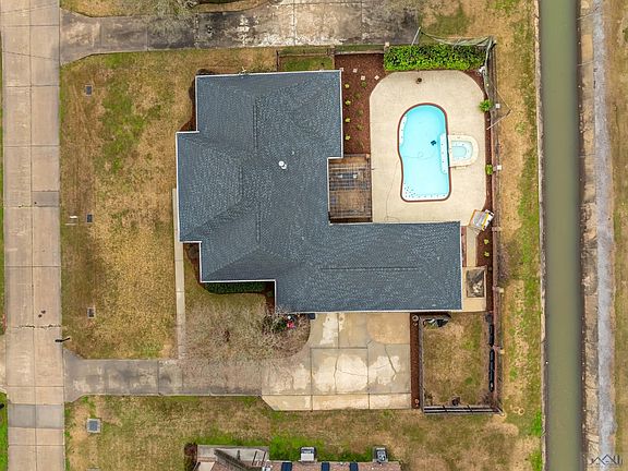 5th image of 622 Parkside Dr