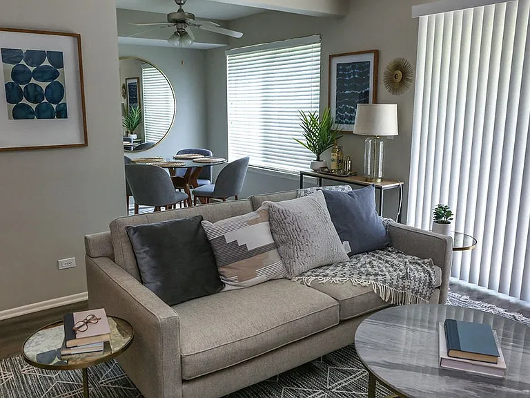 Arlington Club Apartments — Photo 18