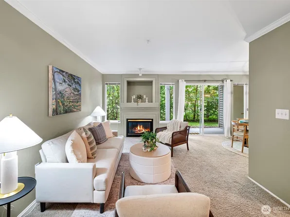 25235 SE Klahanie Blvd #G105, Sammamish, WA 98029