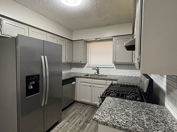 4th image of 1210 English St