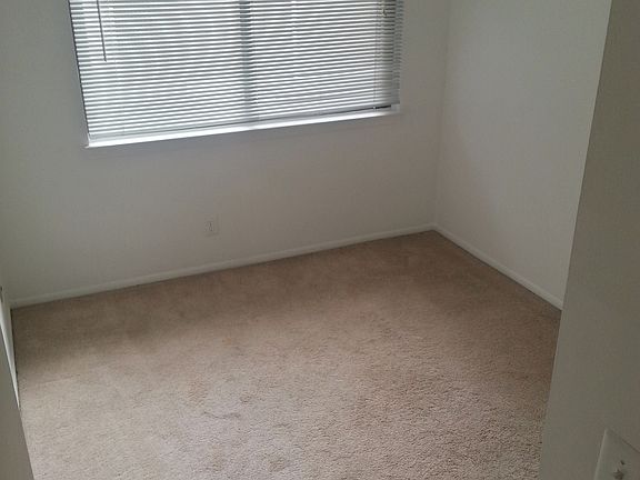 5th image of 2481 Glengyle Dr #152