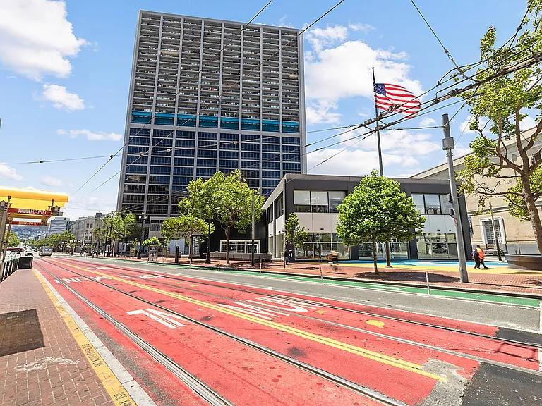 Fox Plaza — Photo 5