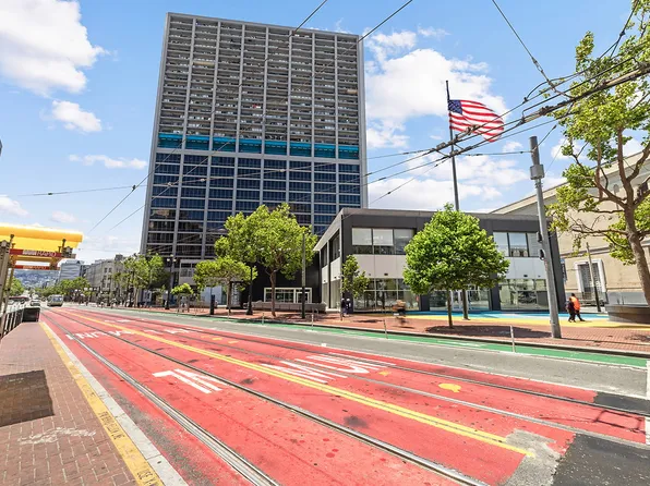 Fox Plaza