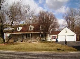 7696 N Bearsdale Rd, Decatur, IL 62526