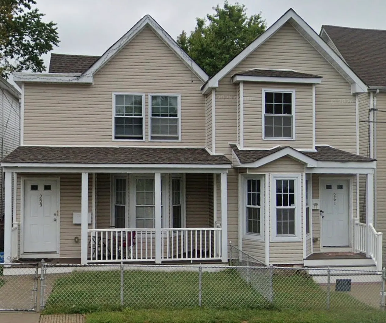 2 bed, $2,100 — Photo 1
