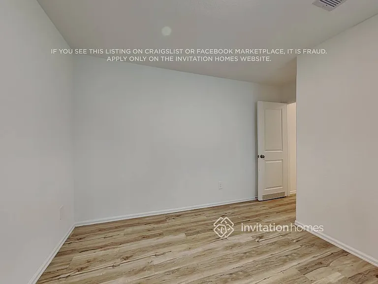 18714 Mercer Falls Dr — Photo 12
