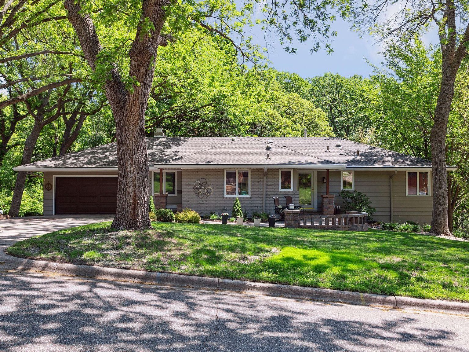 2630 Kyle Ave N, Golden Valley, MN 55422 Zillow