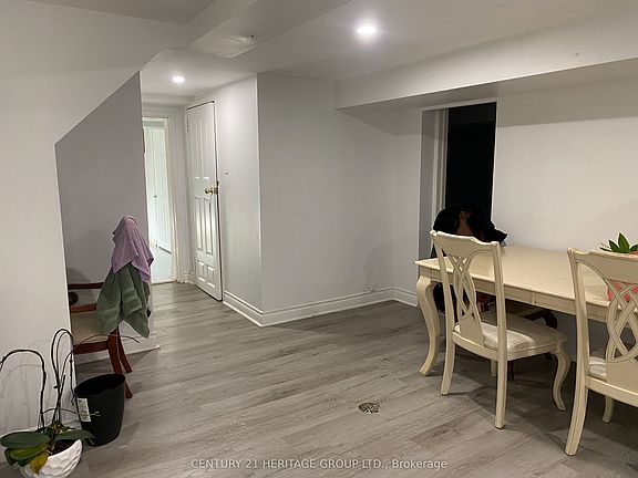 5th image of 28 Shirley Cres