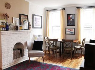 229 W 4th St APT 3, New York, NY 10014