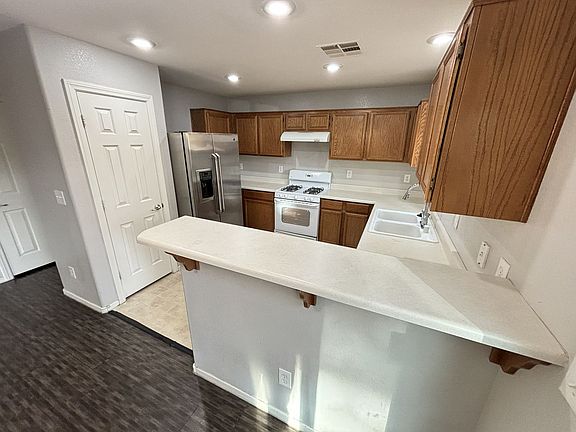 4th image of 7879 Black Beard Ave
