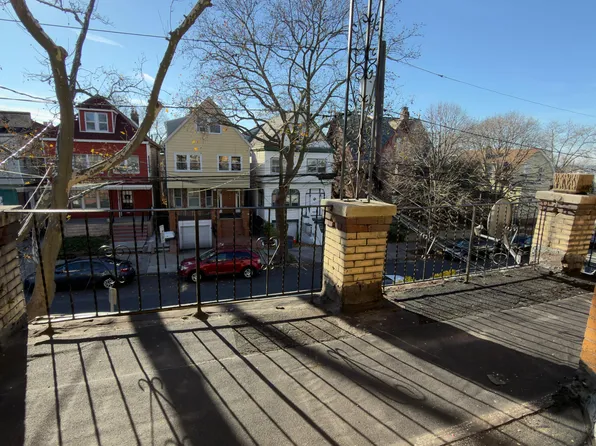 268 Dwight Street image 8 of 8