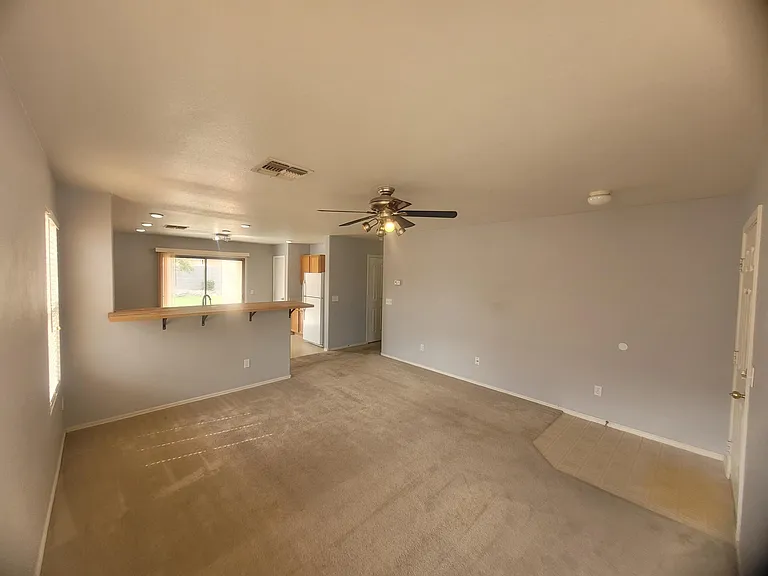 2739 W Silver Creek Ln — Photo 12