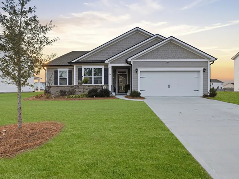 564 Foxtail Dr — Photo 1