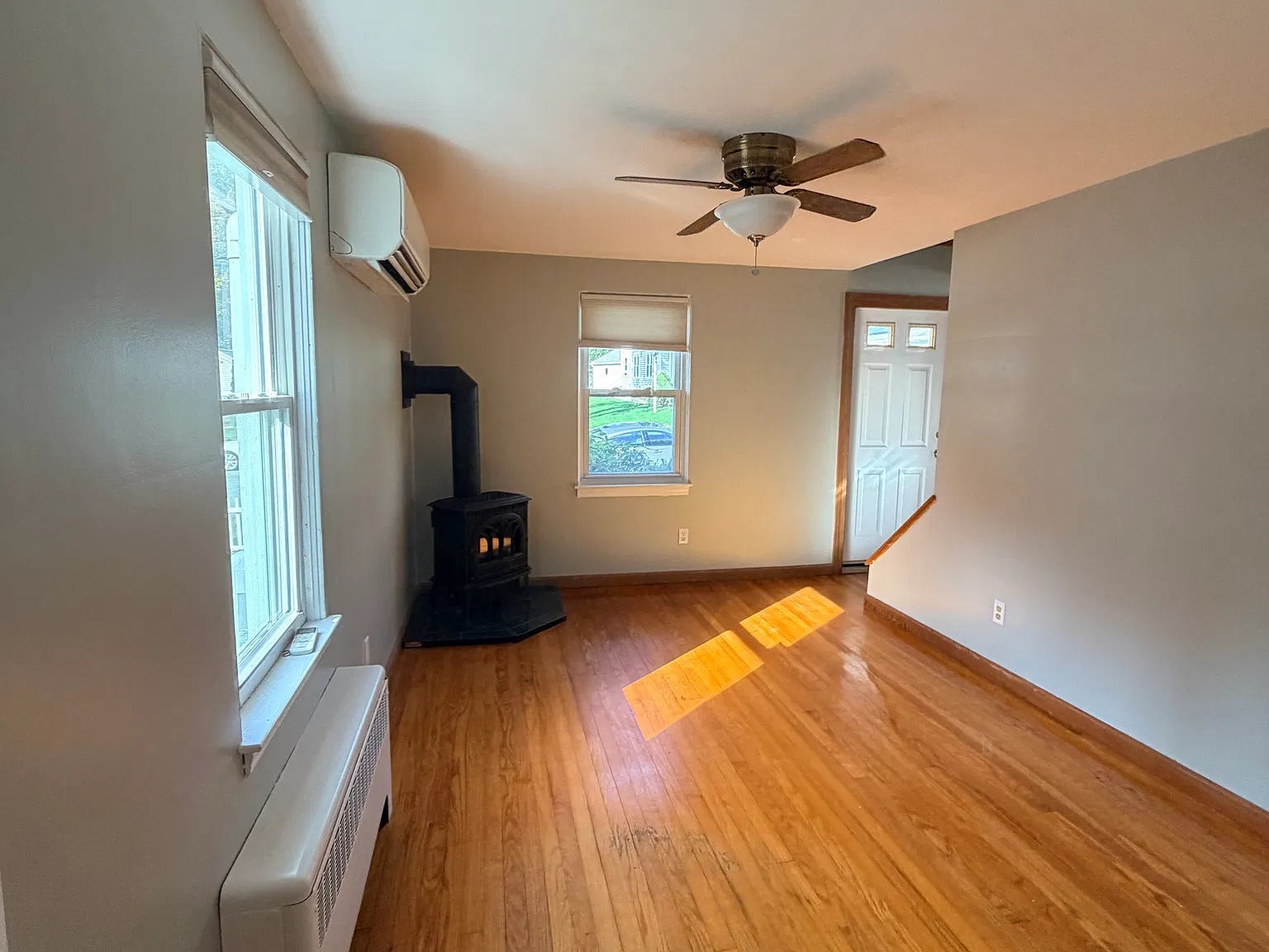 3 bed, 1450 sqft, $2,800 — Photo 3