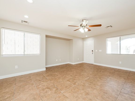 5th image of 10385 Adrianna Ave