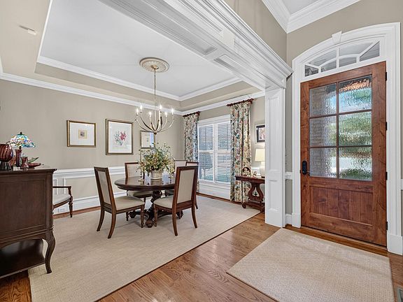 5th image of 304 Hammetts Glen Way