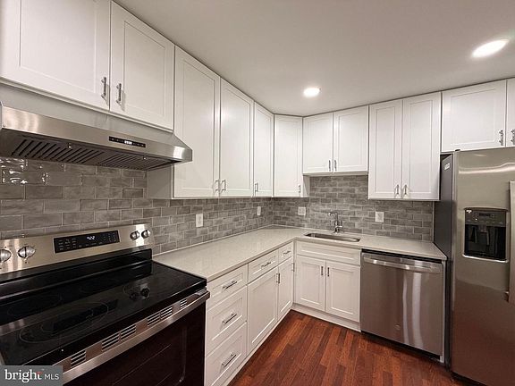 5th image of 6438 Whitwell Ct