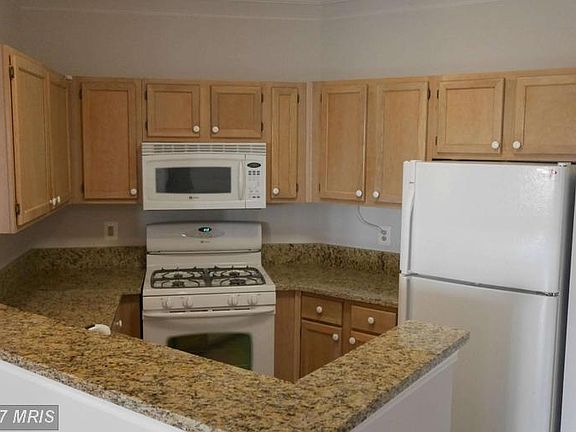 4th image of 13058 Autumn Woods Way APT 102