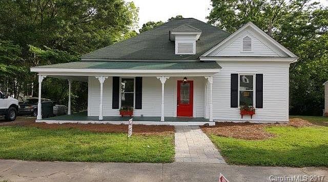 1st image of 628 Izard St