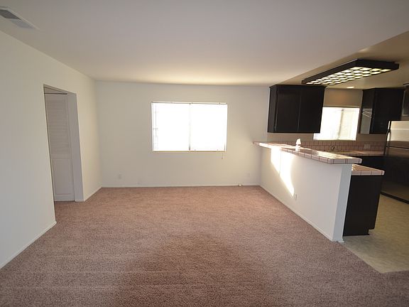 4th image of 10634 Woodward Ave