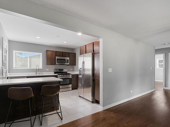 4th image of 847 McKinley Ave