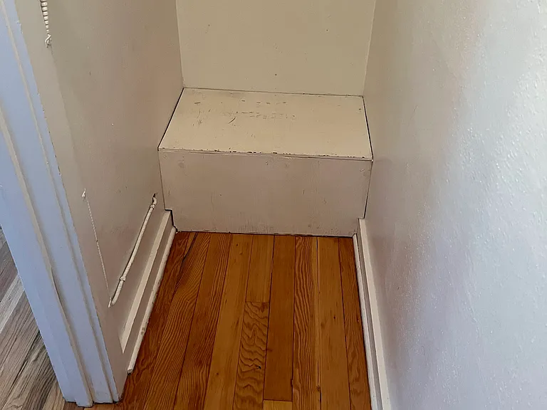 Walk in closet