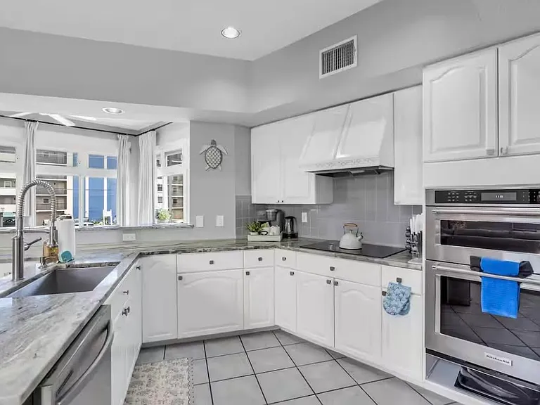 14249 Gulf Blvd — Photo 7