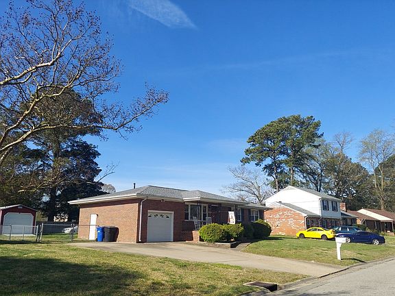 3rd image of 4028 Weyanoke Dr