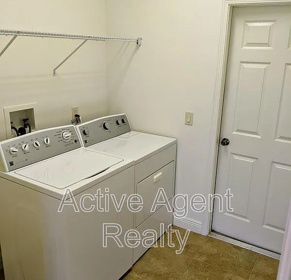 1882 W Angelica Loop — Photo 21