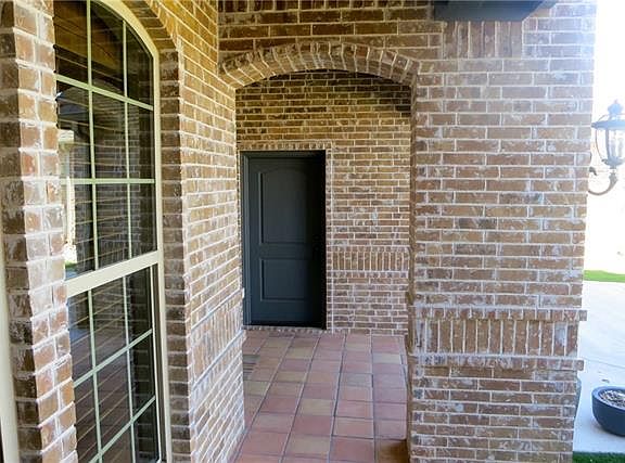 3rd image of 5809 Pebble Beach Dr