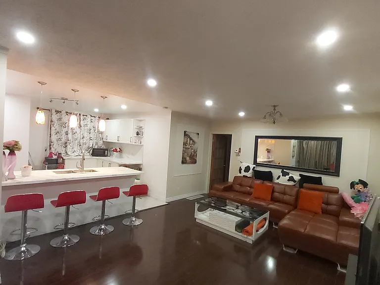 211 Beechy Dr #MAIN — Photo 5