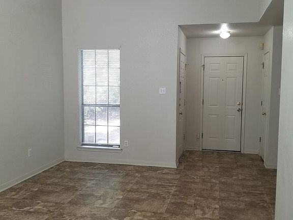 2nd image of 2608 Tortuga Ln