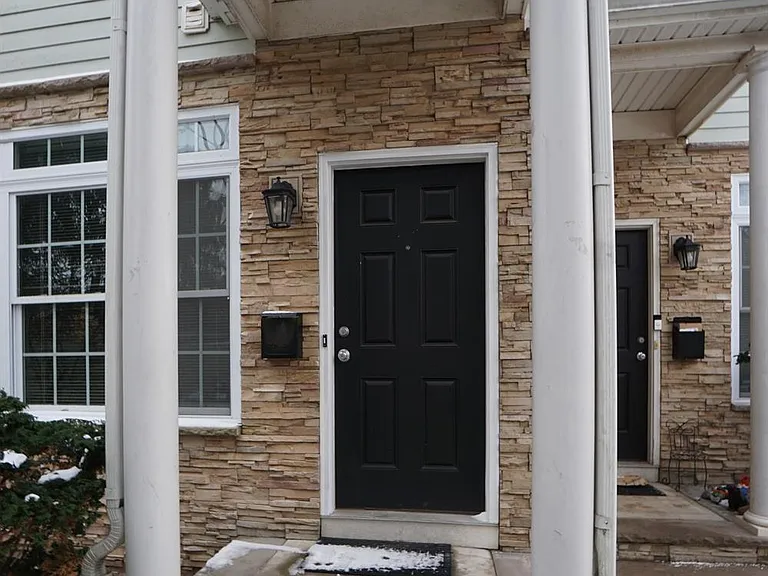 1299 Saint George Ave #103 — Photo 3
