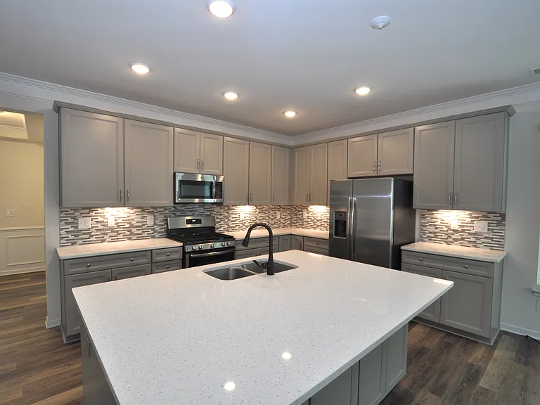 536 Laurens St — Photo 23