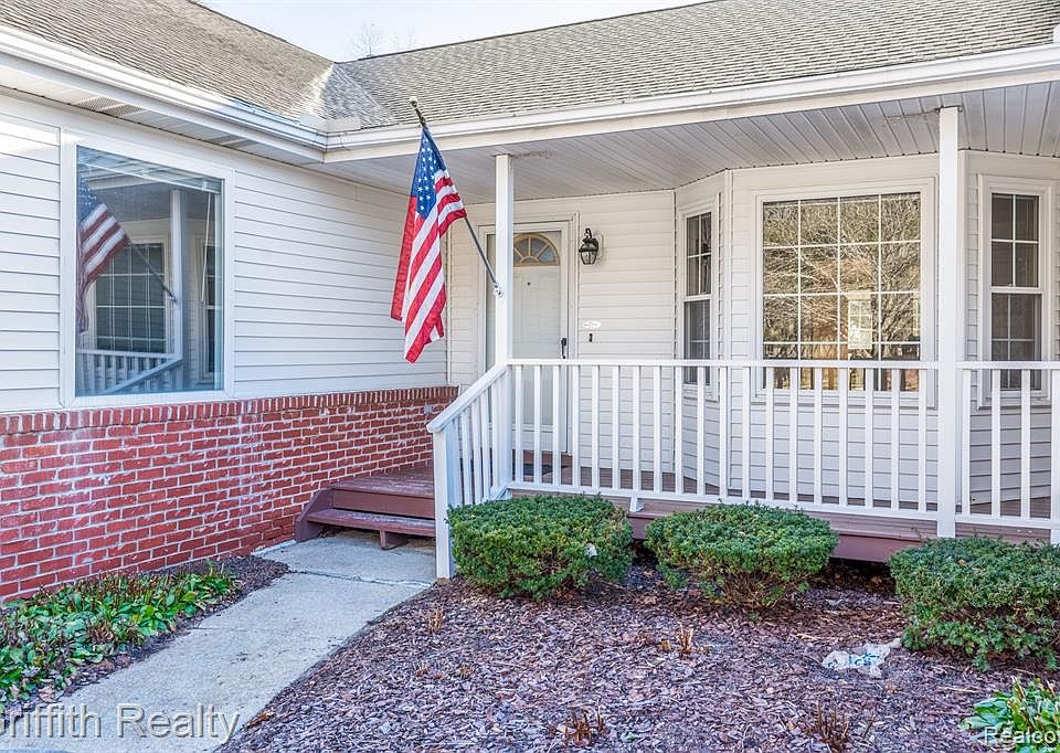 1226 Curzon St, Howell, MI 48843 Zillow