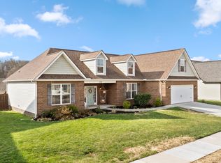 524 Greystoke Ln, Knoxville, TN 37912