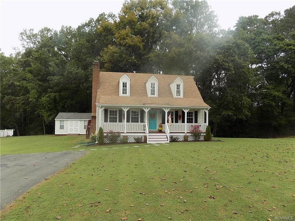 1st image of 18304 Bonneville Ln