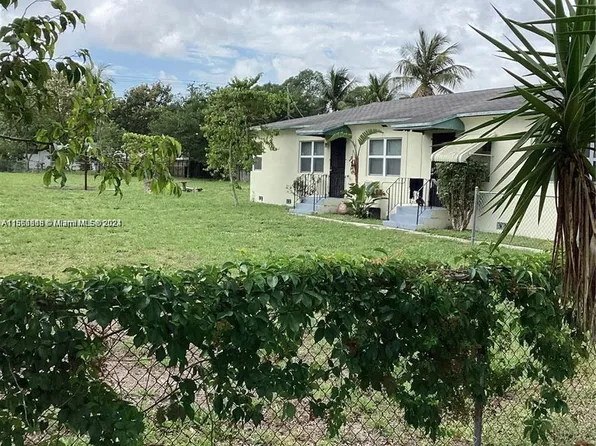 2630 Pierce St, Hollywood, FL 33020