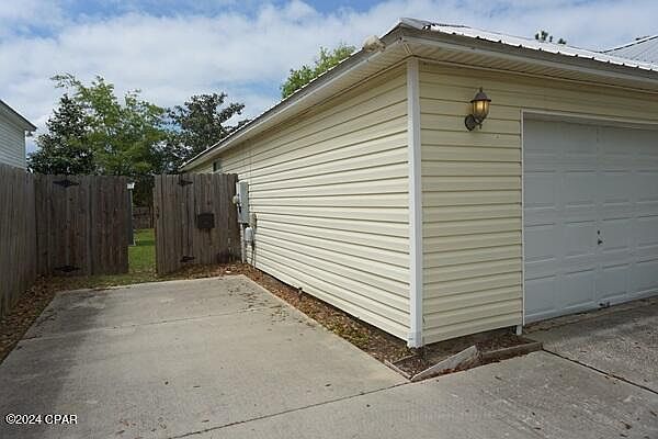 2nd image of 6309 Lake Joanna Cir