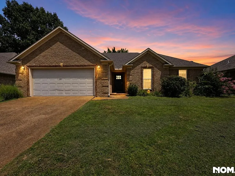 82 Grove Hill Ln — Photo 27