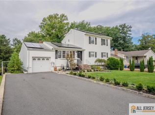 21 Pennington Ave, Colonia, NJ 07067