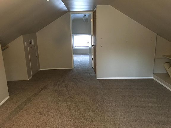 5th image of 1409 N Alder St