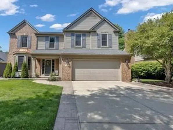 2692 Aubrey Dr, Lake Orion, MI 48360