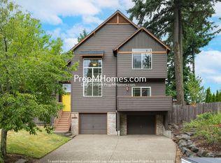 12025 SW Winterhawk Ln, Beaverton, OR 97007
