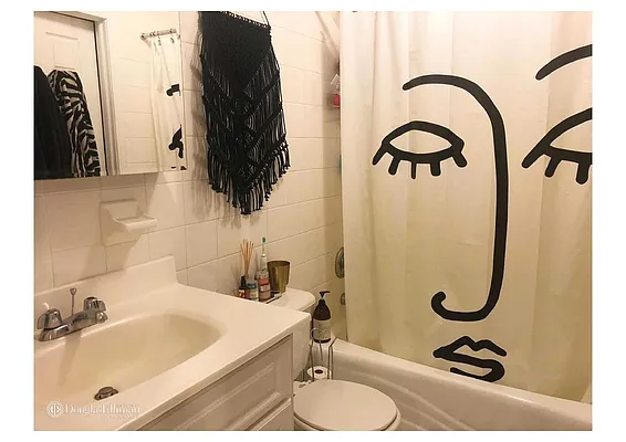 Rented by Douglas Elliman | media 27